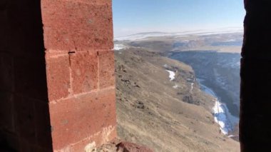 Kars ANI harabeleri. Trkiye-Ermenistan sınırındaki Ani arkeoloji sahası 2016 yılında UNESCO Dünya Mirasları Listesine kaydedildi.