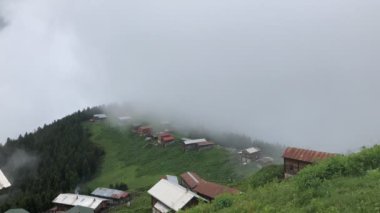 Kackar Dağları Ulusal Parkı, dağların ve pınarların en güzel görüntüleri.