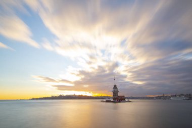 İstanbul 'da Bakire Kulesi' nde günbatımı