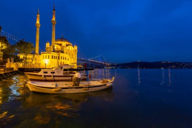 Büyük Mecidiye Camii veya Ortakoy Camii