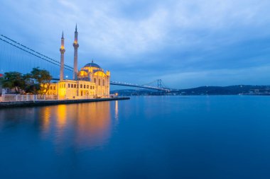 Büyük Mecidiye Camii veya Ortakoy Camii