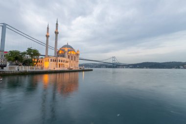 Büyük Mecidiye Camii veya Ortakoy Camii