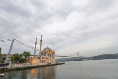 Büyük Mecidiye Camii veya Ortakoy Camii