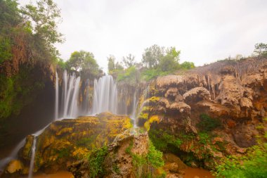 Yerkpr Waterfall is a famous waterfall located on the Gksu River in the Hadim District of Konya, 110 kilometers away from the center of Konya. clipart