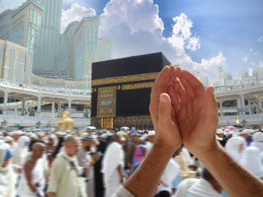 People praying at the holy kaaba, Mecca clipart