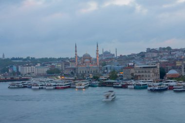 Yeni Cami, bugün Eminn olarak adlandırılan yerde.