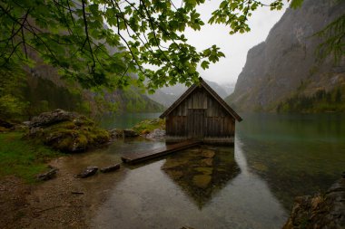 Obersee Almanya 'da küçük bir doğal göl.