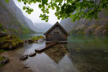 Obersee Almanya 'da küçük bir doğal göl.