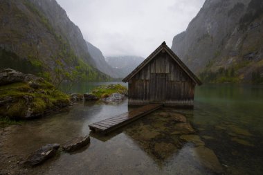 Obersee Almanya 'da küçük bir doğal göl.