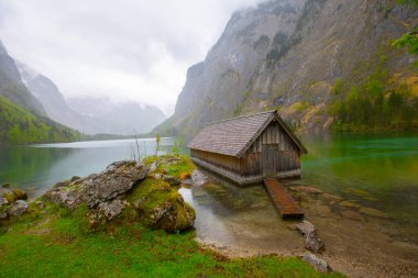 Obersee Almanya 'da küçük bir doğal göl.