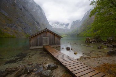 Obersee Almanya 'da küçük bir doğal göl.