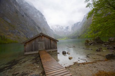 Obersee Almanya 'da küçük bir doğal göl.