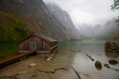 Obersee Almanya 'da küçük bir doğal göl.