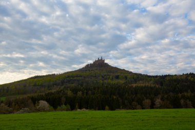 Hohenzollern Kalesi Almanya 'nın ikinci büyük kalesidir.