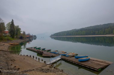 Misurina Gölü en büyük doğal göl.