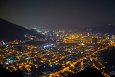 Hira Mağarası 'ndaki kutsal Kabe manzarası.