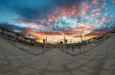 Medine, Allah 'ın Mekke' den sonra Müslümanları kutsal kıldığı ikinci şehir..