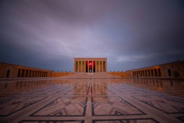 Antkabir, Ankara 'nın Ankaya ilçesinde yer alan ve Mustafa Kemal Atatürk' ün mozolesine sahip bir kompleks..
