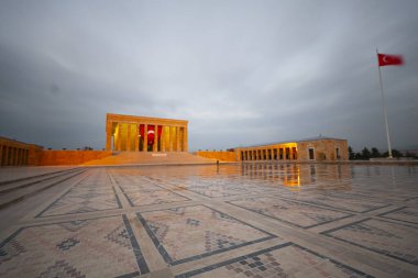Antkabir, Ankara 'nın Ankaya ilçesinde yer alan ve Mustafa Kemal Atatürk' ün mozolesine sahip bir kompleks..