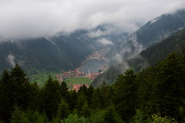 Uzungol, Trabzon ilinin Trabzon ilçesinde bulunan bir baraj gölüdür..