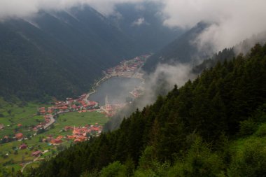 Uzungol, Trabzon ilinin Trabzon ilçesinde bulunan bir baraj gölüdür..