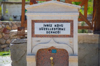 Vriz, Ereli ilçesinin 12 km güneydoğusunda, Konya 'nın Halkapnar ilçesinin Vriz mahallesinde yer alan Demir Çağı arkeoloji alanıdır..