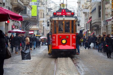 Bir kış sabahı İstanbul 'un en tanınmış yerleri.