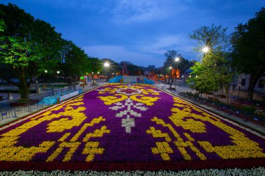 Sultanahmet Meydanı Lale Festivali her yıl nisan ayında gerçekleşir