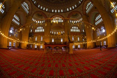 Selimiye Camii, Mimar Sinan tarafından Osmanlı İmparatorluğu 'nun önceki başkenti Edirne' de Osmanlı Sultanı II..