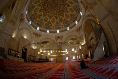Üç Balkonlu Cami, Edirne 'deki Osmanlı döneminden kalma bir camidir..