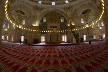 Üç Balkonlu Cami, Edirne 'deki Osmanlı döneminden kalma bir camidir..