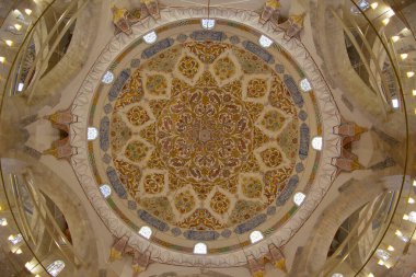 Üç Balkonlu Cami, Edirne 'deki Osmanlı döneminden kalma bir camidir..