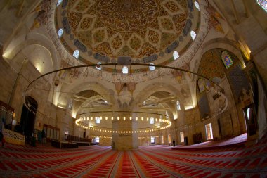 Üç Balkonlu Cami, Edirne 'deki Osmanlı döneminden kalma bir camidir..