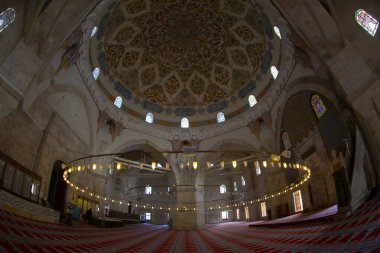 Üç Balkonlu Cami, Edirne 'deki Osmanlı döneminden kalma bir camidir..