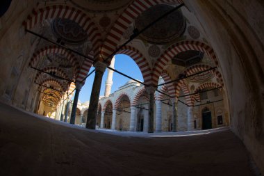 Üç Balkonlu Cami, Edirne 'deki Osmanlı döneminden kalma bir camidir..