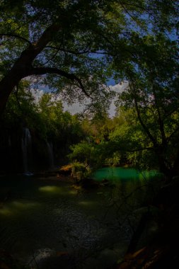 Kurşunlu Şelalesi doğa parkı