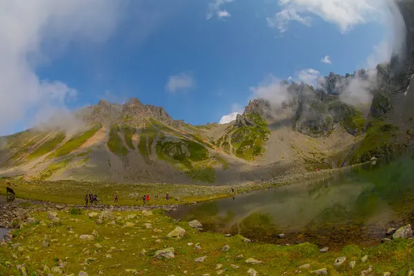 Avusor Platosu ve Avusor Gölü