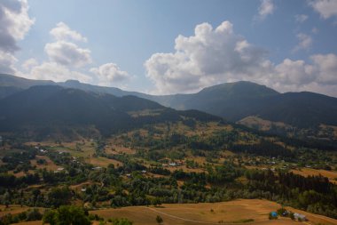 Karagl, Artvin 'in 25 kilometre kuzeyinde bulunan bir baraj gölüdür..