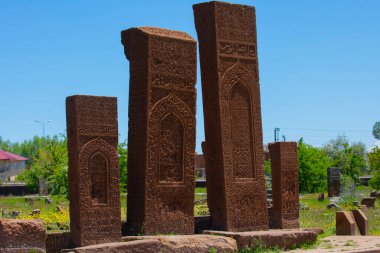 Bitlis 'in Ahlat ilçesinde yer alan Ahlat Seljuk Mezarlığı, Orta Çağ' dan kalma dünyanın en büyük Türk-İslam mezarlığı..
