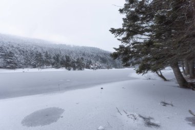 Golcuk, Bolu 'nun Mudurnu ilçesine bağlı bir baraj gölüdür..