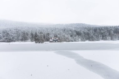 Golcuk, Bolu 'nun Mudurnu ilçesine bağlı bir baraj gölüdür..