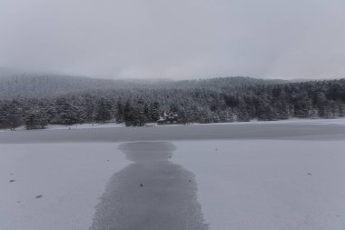 Golcuk, Bolu 'nun Mudurnu ilçesine bağlı bir baraj gölüdür..