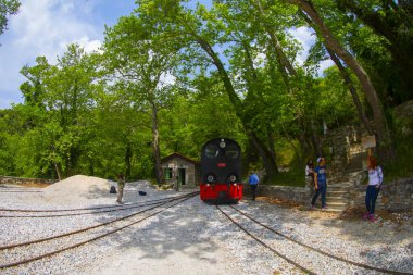 Pilio, Yunanistan 'daki Milies köyündeki güzel eski tren istasyonu.