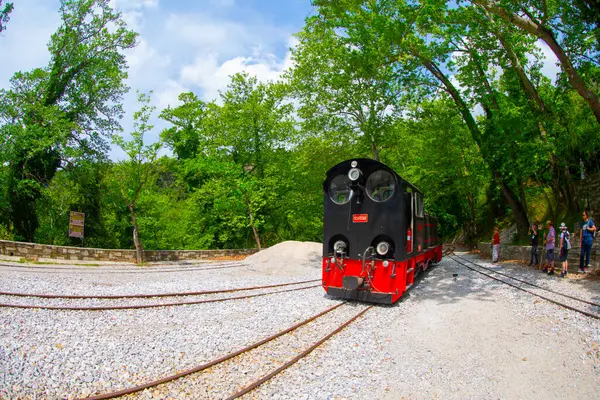 Pilio, Yunanistan 'daki Milies köyündeki güzel eski tren istasyonu.