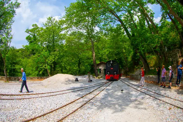 Pilio, Yunanistan 'daki Milies köyündeki güzel eski tren istasyonu.