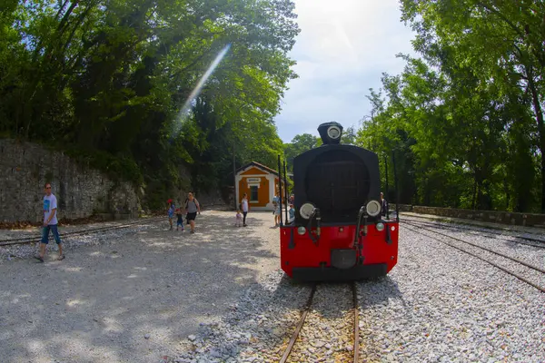 Pilio, Yunanistan 'daki Milies köyündeki güzel eski tren istasyonu.
