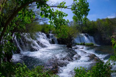 Şelaleler Martin Brod Una Ulusal Parkı Bosna