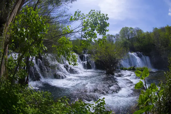 Şelaleler Martin Brod Una Ulusal Parkı Bosna