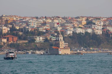 Bakire Kulesi ve İstanbul Feribotları