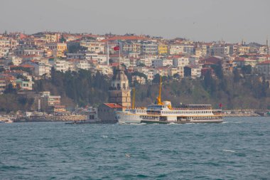 Bakire Kulesi ve İstanbul Feribotları